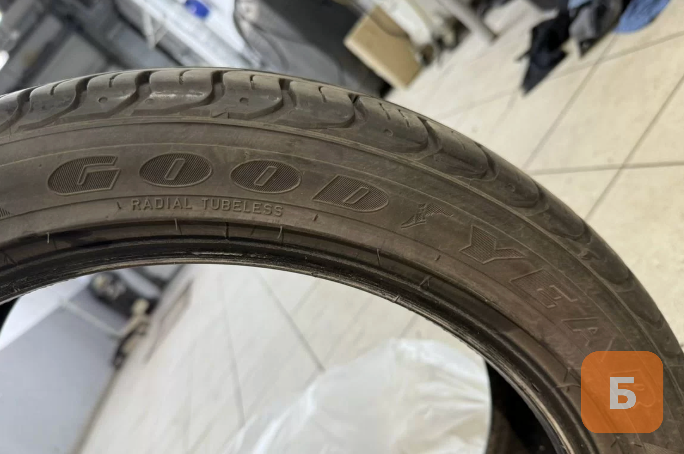 Goodyear Eagle Sport TZ 235/40 R18